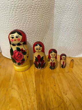 Hand-Painted Red and Yellow Nesting Dolls - Classic Matryoshka Set
